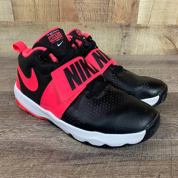 team hustle d8 youth basketball shoe